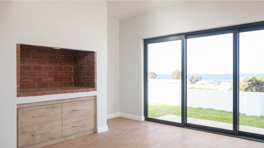 3 Bedroom Property for Sale in St Helena Views Western Cape